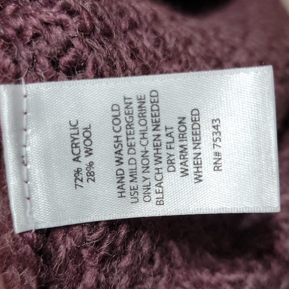 Between you & me burgundy sweater top sz Small - Picture 3 of 6